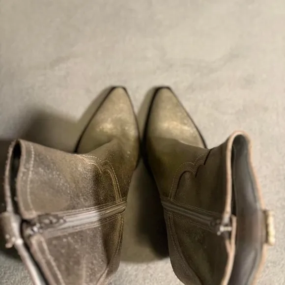 Dolce Vita Silver Sample Cowboy boots Size 5