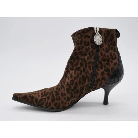 Donald Pliner Ankle Boots Womens 6.5 Leopard Print Suede Lola Pointed Toe Heels