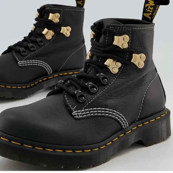 Dr. Martens 101 Virginia Hardware Boots