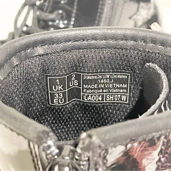 Dr. Martens 1460 Youth Size 2 Black Patent Leather Star Pattern Boots