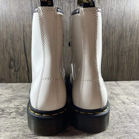 Dr Martens Air Wair 11821 White Boots 8 Eyelet US Womens Size 8 Leather