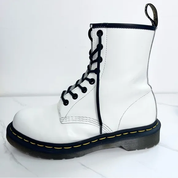 Dr. Martens Boots White Leather Combat Style Lace Up Boot Size 7