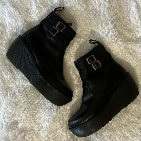 Dr Marten’s Caitlin Platform Boots