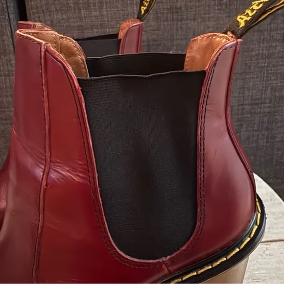 Dr. Martens Eloise Shiraz Burgundy 15308601 Womens Chelsea Boots Size 7