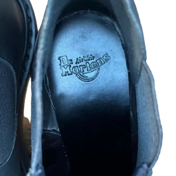 Dr. Martens Hurston Black Leather High Heeled Boots Chunky Platform Women’s 8
