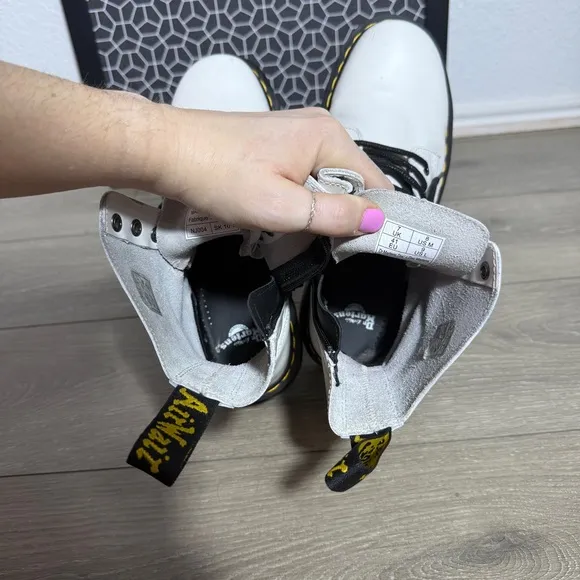 Dr. Martens Jadon Platform Chunky Heel Lace Boots White Leather Size 8