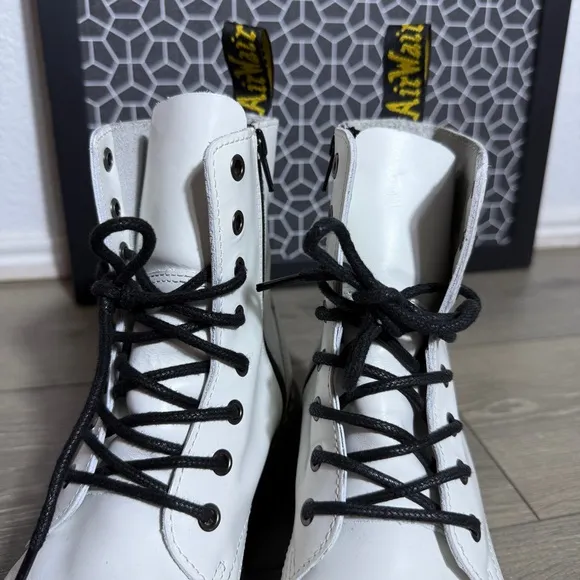 Dr. Martens Jadon Platform Chunky Heel Lace Boots White Leather Size 8