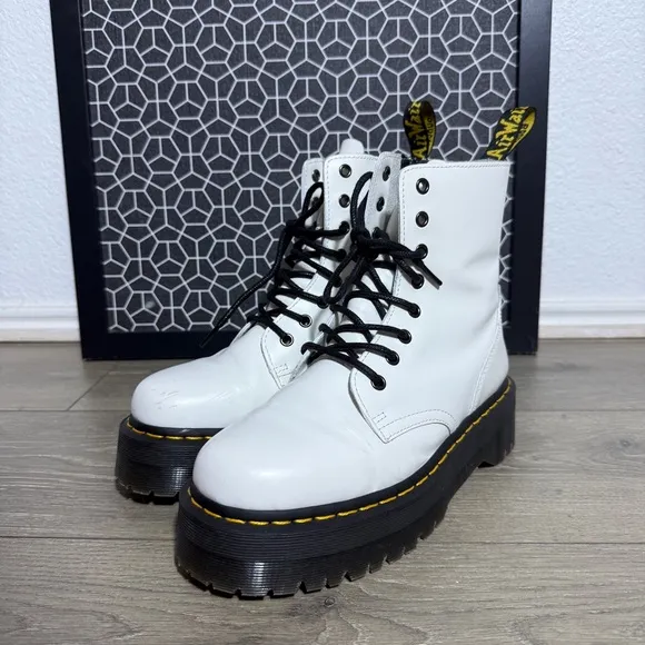 Dr. Martens Jadon Platform Chunky Heel Lace Boots White Leather Size 8