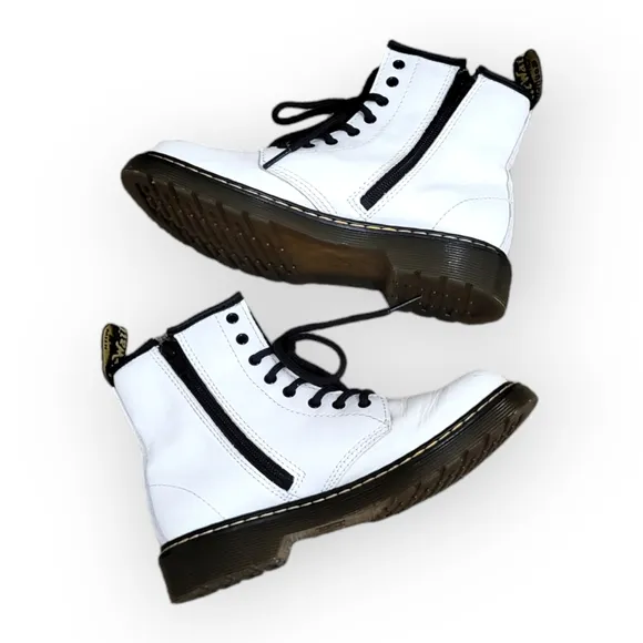 Dr. Martens Junior 1460 White Lace-up Boots Kids Size 3
