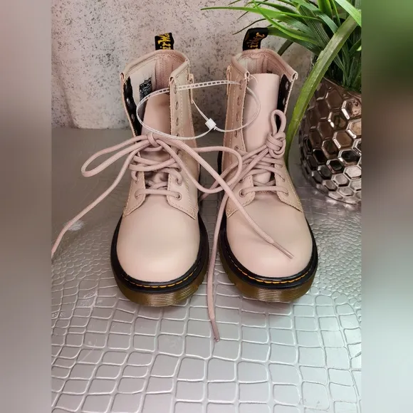 Dr. Martens Kids 1460 8-Eye Leather Boots