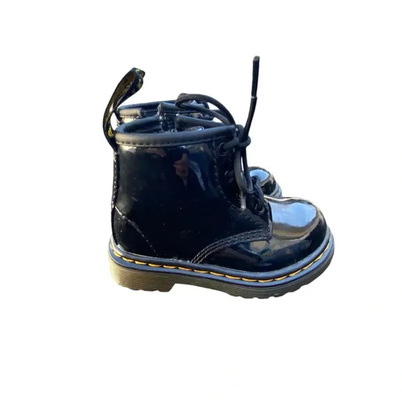 Dr martens patton leather boots size 5