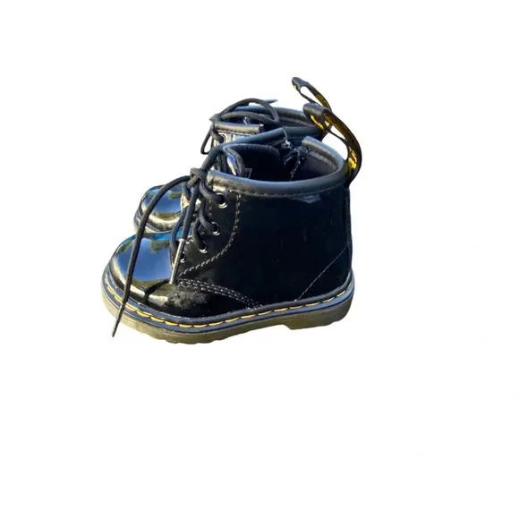Dr martens patton leather boots size 5