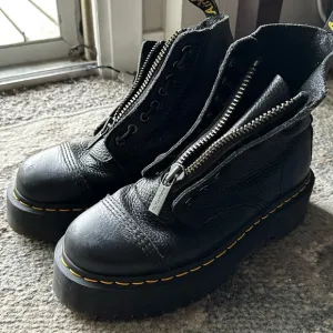 Dr Martens Sinclair Milled Napa Leather Boots
