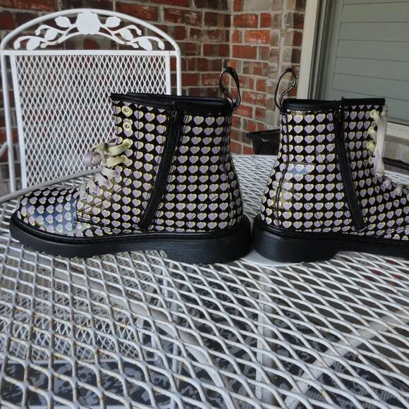 DR MARTENS Women's 1460 J Patent Leather Purple Heart Print Boots Size 5