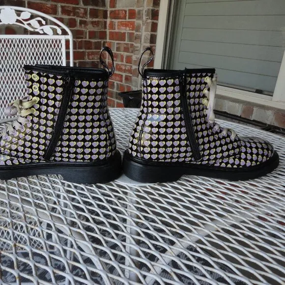 DR MARTENS Women's 1460 J Patent Leather Purple Heart Print Boots Size 5