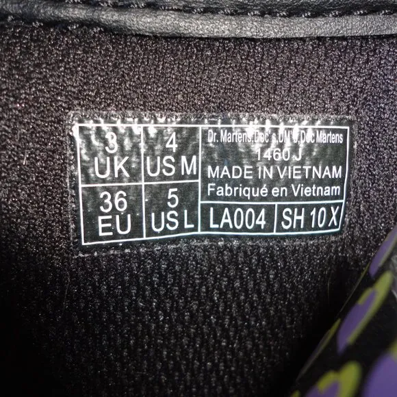 DR MARTENS Women's 1460 J Patent Leather Purple Heart Print Boots Size 5