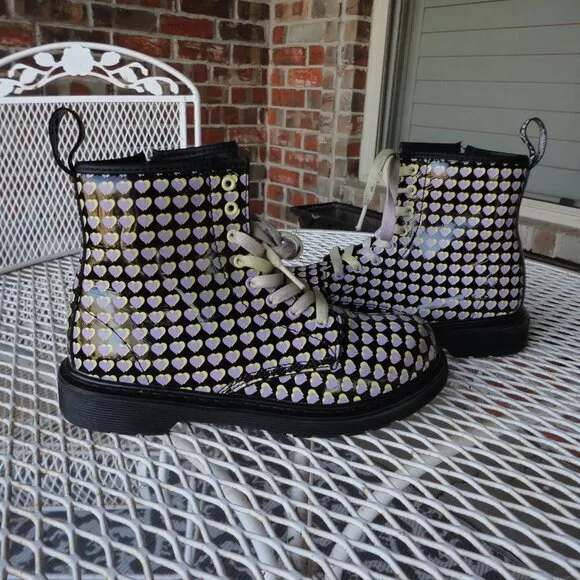 DR MARTENS Women's 1460 J Patent Leather Purple Heart Print Boots Size 5