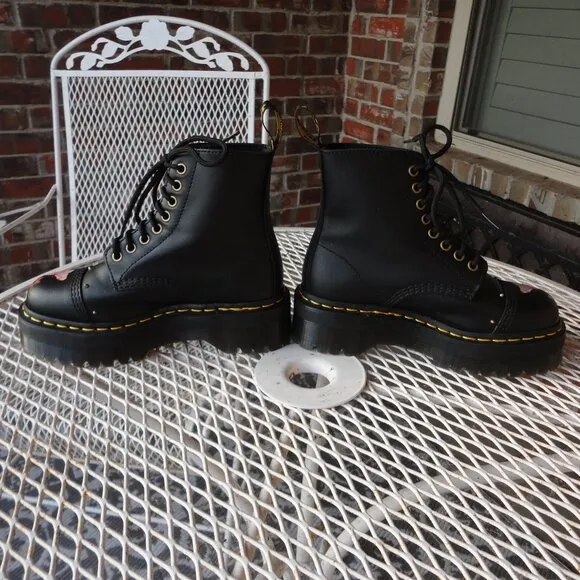 DR MARTENS Women's Chunky Heel &quot;Sinclair Bloom&quot; Black Combat Boots Size 6