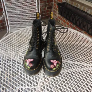 DR MARTENS Women's Chunky Heel &quot;Sinclair Bloom&quot; Black Combat Boots Size 6