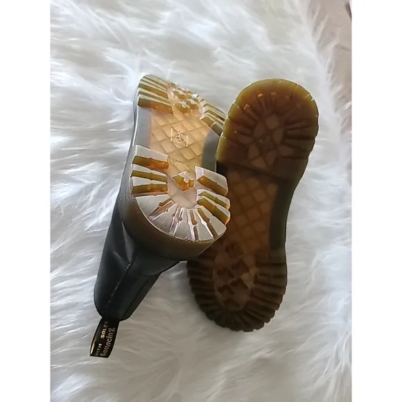 Dr Martin Lue Women' Black Boots 10
