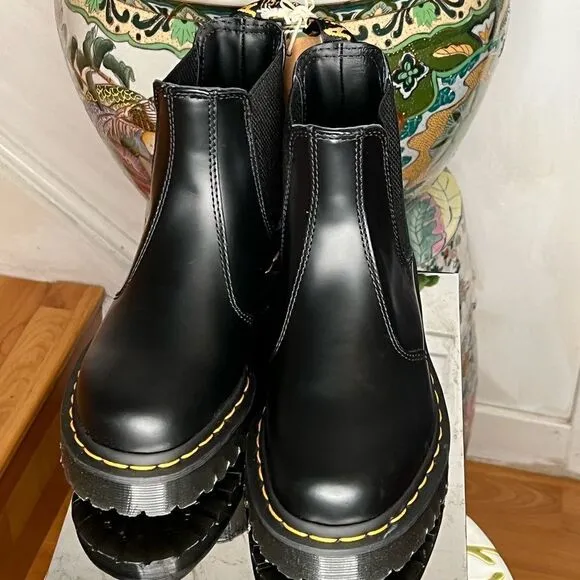 Dr. Martens 2976 WARMWAIR LEATHER CHELSEA BOOTS