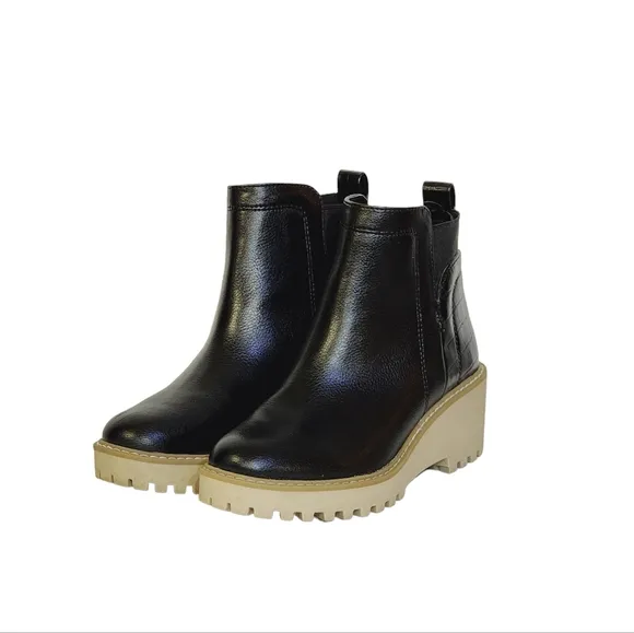 DV Dolce Vita Rielle Chunky Heel Platform Ankle Boots in Black Womens Size 7 M
