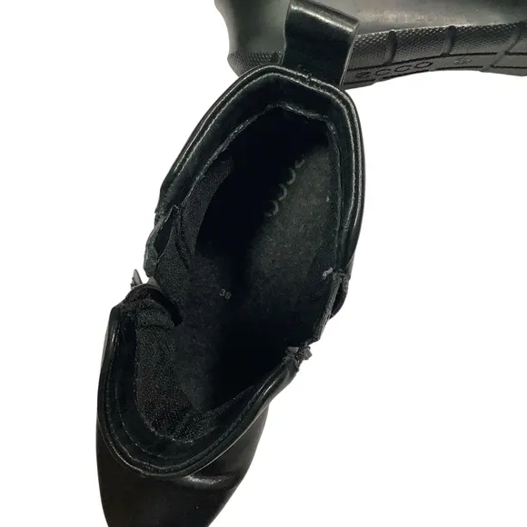 Ecco Leather Ankle Boots