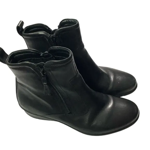 Ecco Leather Ankle Boots