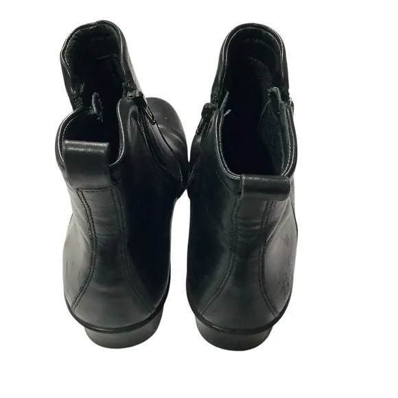 Ecco Leather Ankle Boots