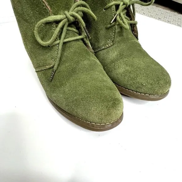 EDDIE BAUER Green Suede Lace Up Ankle Booties 8.5