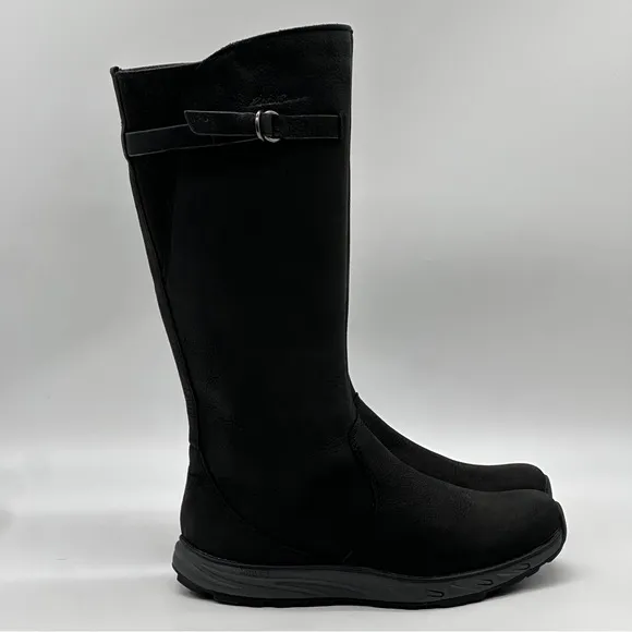 Eddie Bauer Lodge Boots. Size 8.5