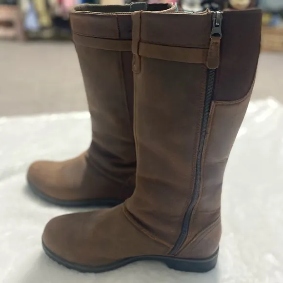 Eddie Bauer Women's Trace Boot Size 9