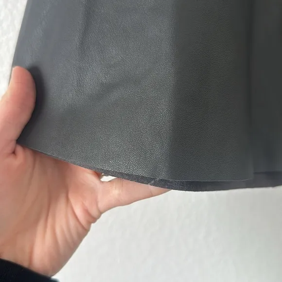 Eileen Fisher 100% lamb leather slate grey fluted skirt!