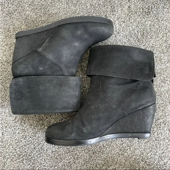 Eileen Fisher Ankle Boots Womens Size 8.5 Black Leather Wedge Fold Over Booties