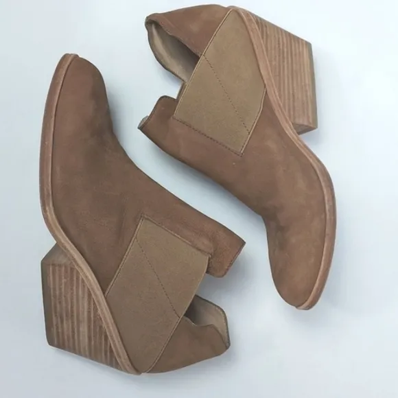 Eileen Fisher Even Tumbled Nubuck Booties Tan Size 7