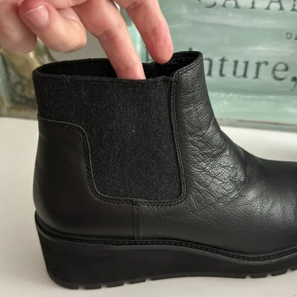 Eileen Fisher Women’s Chelsea Wedge Black Leather Boots Plus Dust Bag Si…