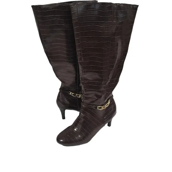 Ellen Tracy Heidey Croc Embossed Round Toe Boots Size 8.5