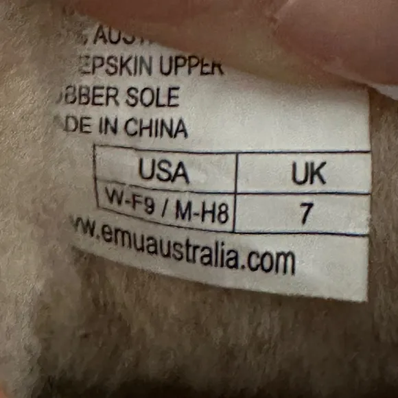 EMU Australia Thresher Boots Size 9