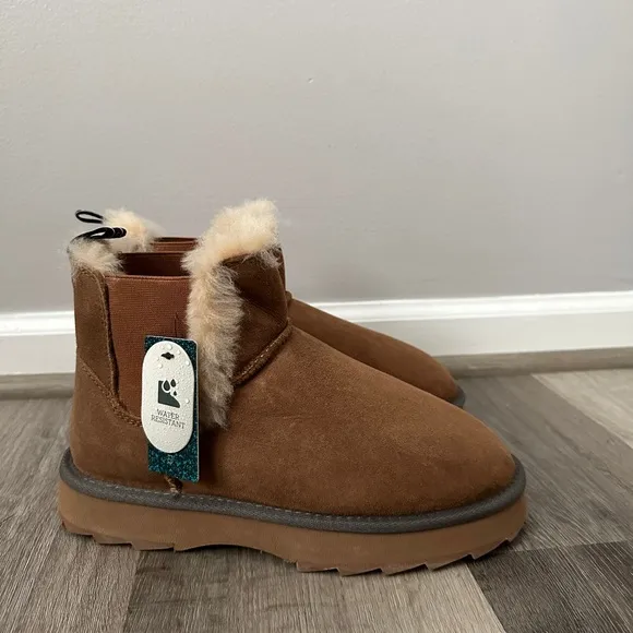 EMU Australia Thresher Boots Size 9
