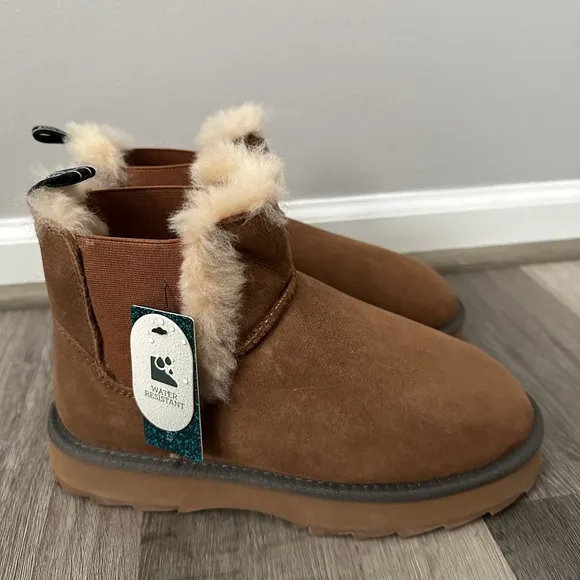 EMU Australia Thresher Boots Size 9