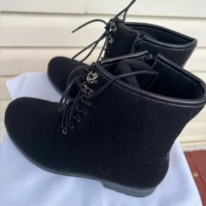 Eric Michael Caterina black wool felt waterproof lace-up ankle boots, zipper, 40