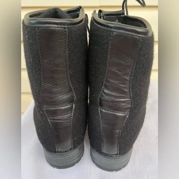 Eric Michael Caterina black wool felt waterproof lace-up ankle boots, zipper, 40