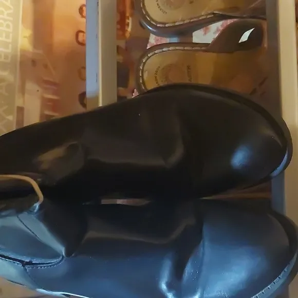 Etienne Aigner  Riding Boots