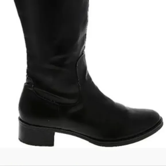 Etienne Aigner  Riding Boots