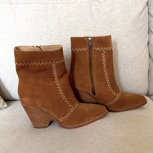 EUC Spell Zephyr💯Suede Leather Ankle Boots size 39