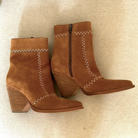 EUC Spell Zephyr💯Suede Leather Ankle Boots size 39