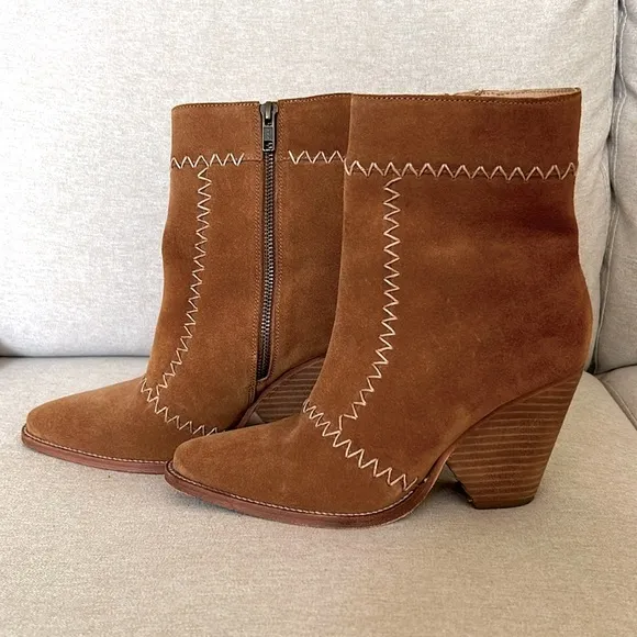 EUC Spell Zephyr💯Suede Leather Ankle Boots size 39
