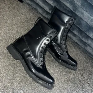 EUC Vintage Thorogood Black Boots Men’s Size 9.5 M Station Boots 834-6111Z USA