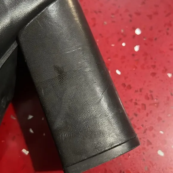 EUC ZARA LEATHER HIKING STYLE HEELED ANKLE BOOTS 2106/001