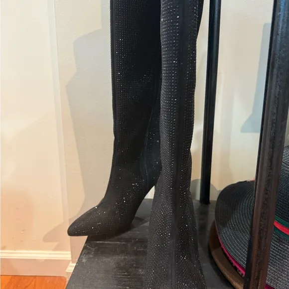Fashion to Figure Black Wide Calf Heeled Boots Sleek Knee-High